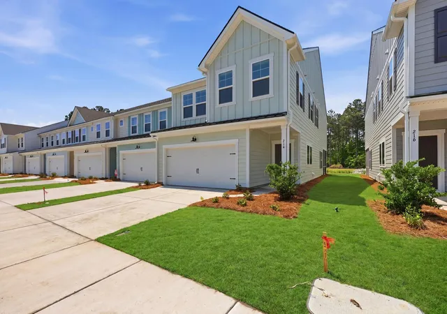 Photo 2 of Townhouse for sale at 214 Twinleaf Ct, Charleston, SC 29414 | MLS# 26012525 | Listing updated on 2026-08-04