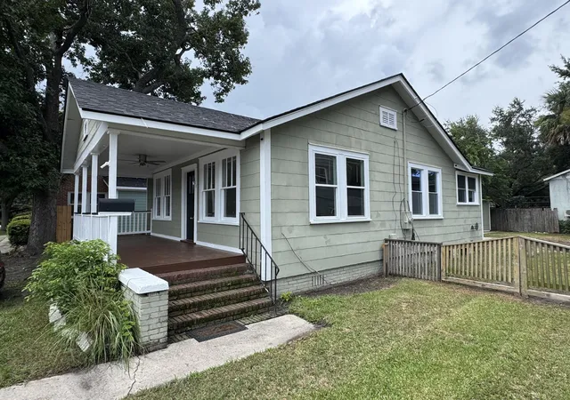 Photo 1 of Single family home for sale at 111 Magnolia Rd, Charleston, SC 29407 | MLS# 26022515 | Listing updated on 2026-08-14