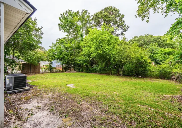 Homes for sale in Charleston, SC | 1036 Oakcrest Dr, Charleston, SC 29412 | MLS# 26014750