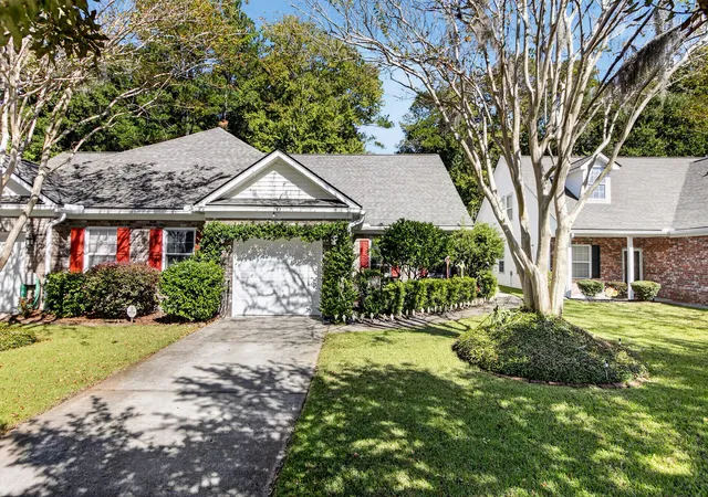 Townhouse for sale at 193 Larissa Dr, Charleston, SC 29414 | MLS# 26029398