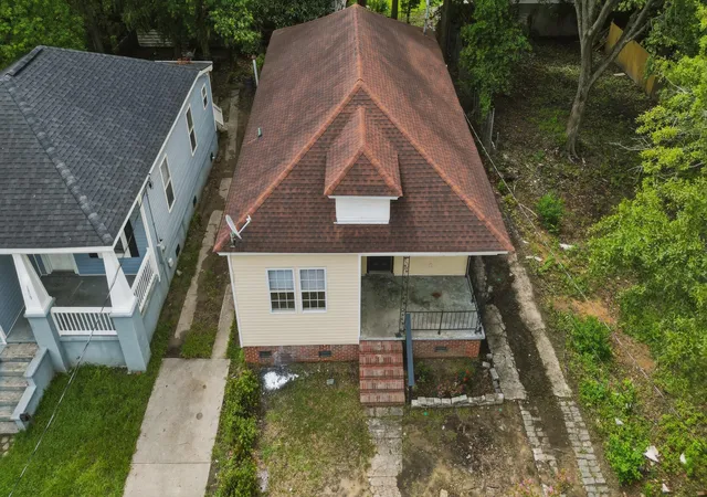 Photo 3 of Single family home for sale at 1811 Carlton St, North Charleston, SC 29405 | MLS# 26022524 | Listing updated on 2026-09-17