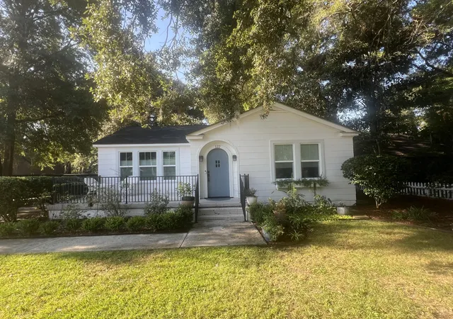 Photo 1 of Single family home for sale at 122 Neyle St, Walterboro, SC 29488 | MLS# 25024482 | Listing updated on 2025-10-01