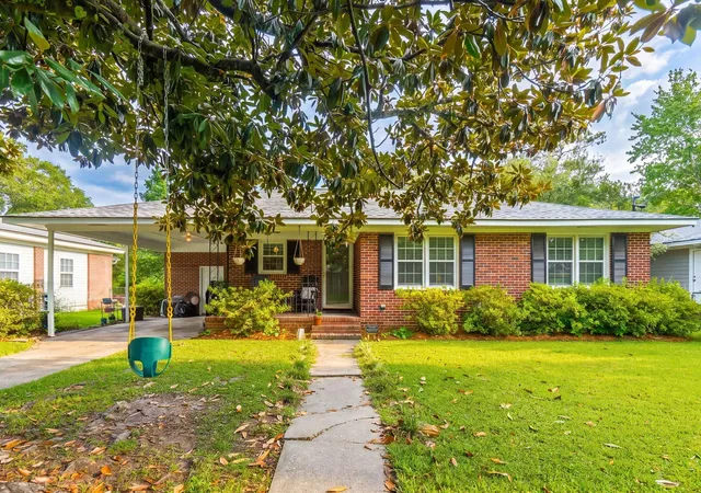 Photo 1 of Single family home for sale at 1961 Culver Ave, Charleston, SC 29407 | MLS# 26017874 | Listing updated on 2026-06-22