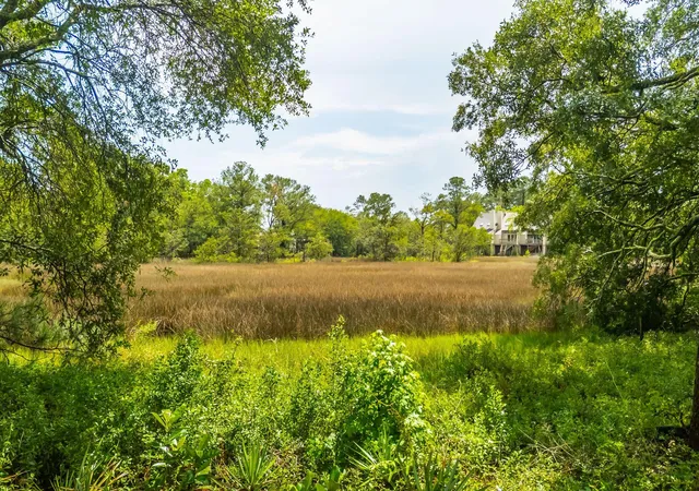 Photo 3 of Single family home for sale at 1961 Culver Ave, Charleston, SC 29407 | MLS# 26017874 | Listing updated on 2026-06-22