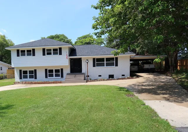 1st image of 661 Wantoot Blvd, Charleston, SC 29407 | MLS# 26023220