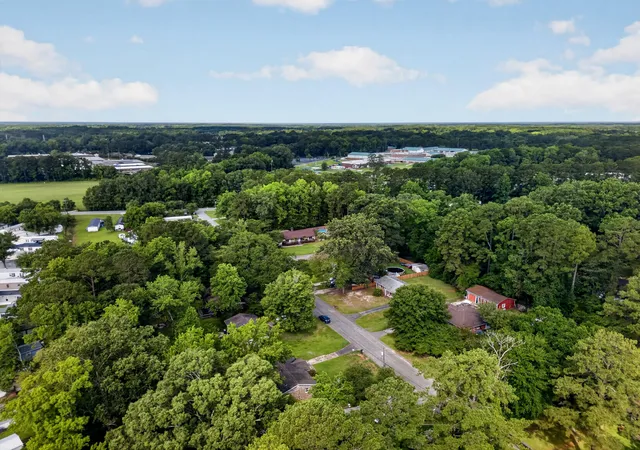 60th image of 221 Forest Cir, Summerville, SC 29483 | MLS# 26019601