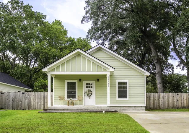 Single family home for sale at 2648 B Leeds Ave, North Charleston, SC 29405 | MLS# 26023929