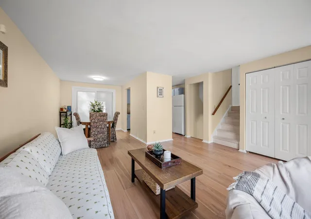 Photo 3 of Single family home for sale at 4950 Amberwood Ln, North Charleston, SC 29418 | MLS# 26021693 | Listing updated on 2026-09-18