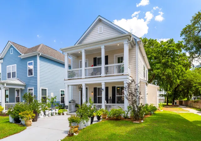 Photo 2 of Single family home for sale at 1413 Tangles Trl, Charleston, SC 29492 | MLS# 26016476 | Listing updated on 2026-09-18