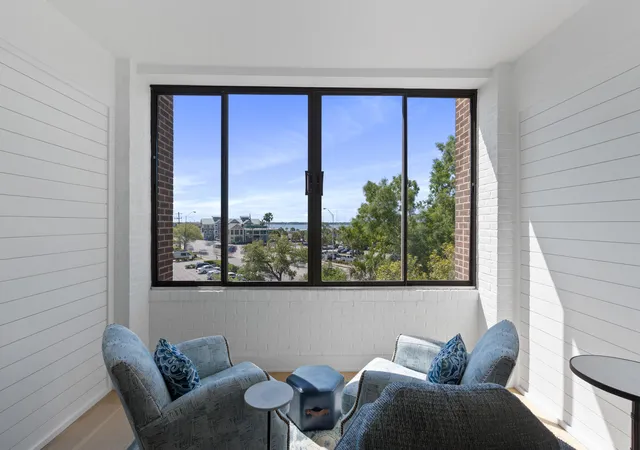 Homes for sale in Charleston, SC | 14 Lockwood Dr #Apt 2d, Charleston, SC 29401 | MLS# 26014520
