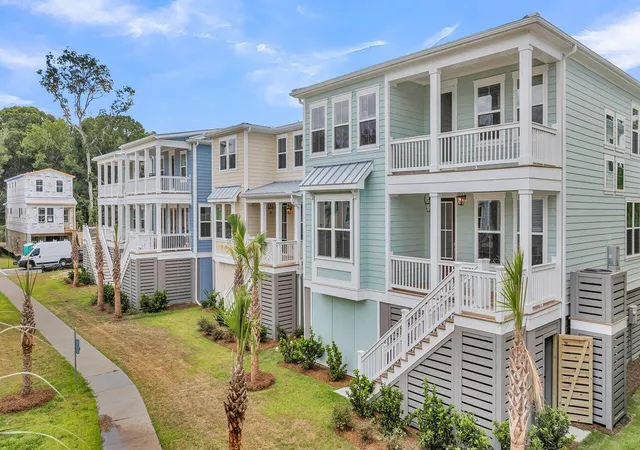 Photo 2 of Single family home for sale at 716 Minton Rd, Charleston, SC 29412 | MLS# 26020221 | Listing updated on 2026-08-18