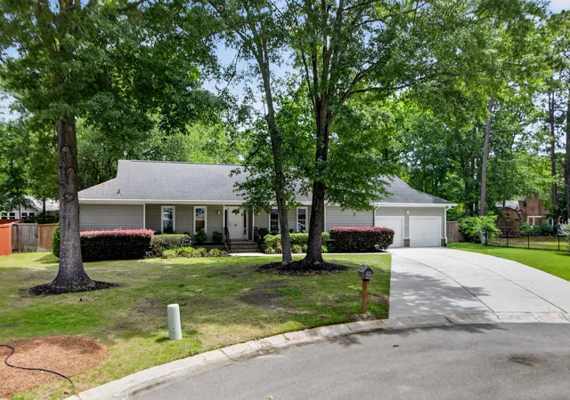 3rd image of 19 Milano Ct, Hanahan, SC 29410 | MLS# 26015625