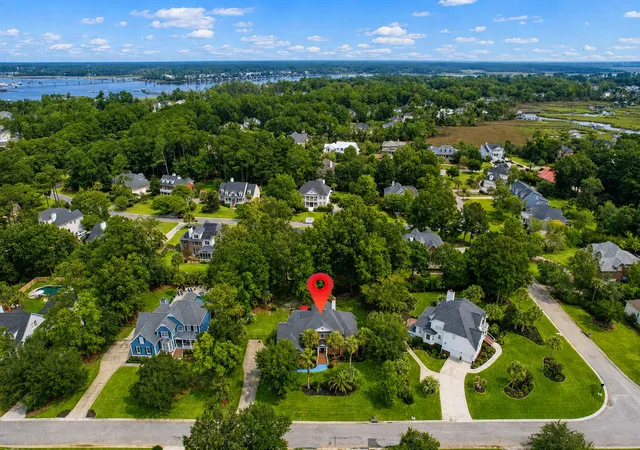 Photo 4 of Single family home for sale at 2323 Darts Cove Wy, Mount Pleasant, SC 29466 | MLS# 26024426 | Listing updated on 2026-09-22