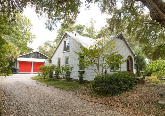 5th image of 407 Dowling Ave, Walterboro, SC 29488 | MLS# 26023874
