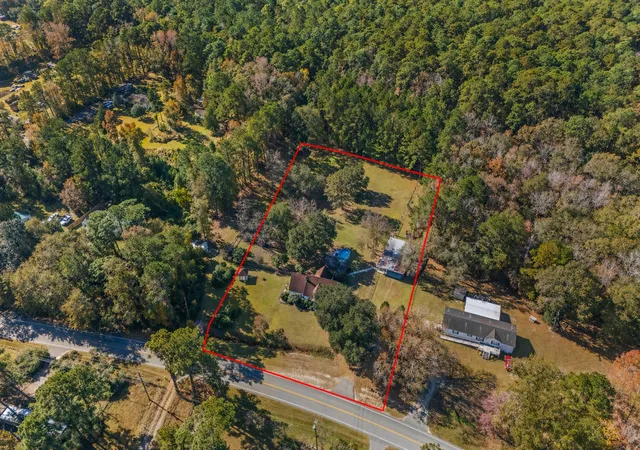 Photo 2 of Single family home for sale at 5615 S Highway 165, Ravenel, SC 29470 | MLS# 26011778 | Listing updated on 2026-08-22