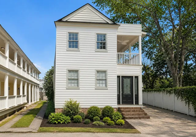 1st image of 8 Islington Ct, Charleston, SC 29403 | MLS# 26017991