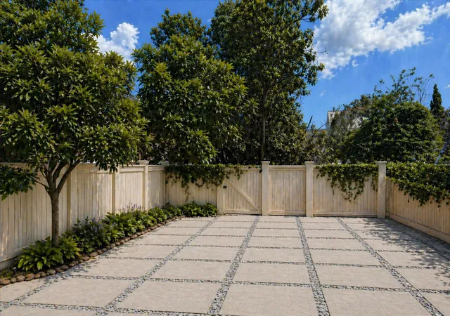 Photo 31 of Single family home for sale at 8 Islington Ct, Charleston, SC 29403 | MLS# 26017991 | Listing updated on 2026-09-01