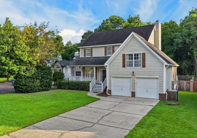 Photo 2 of Single family home for sale at 1858 Oleander Ct, Charleston, SC 29414 | MLS# 26023039 | Listing updated on 2026-08-28
