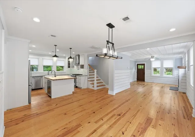 Homes for sale in Charleston, SC | 494 Woodland Shores Rd, Charleston, SC 29412 | MLS# 26014217