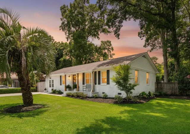 Photo 2 of Single family home for sale at 1 Rice Ct, Charleston, SC 29407 | MLS# 26020989 | Listing updated on 2026-09-12