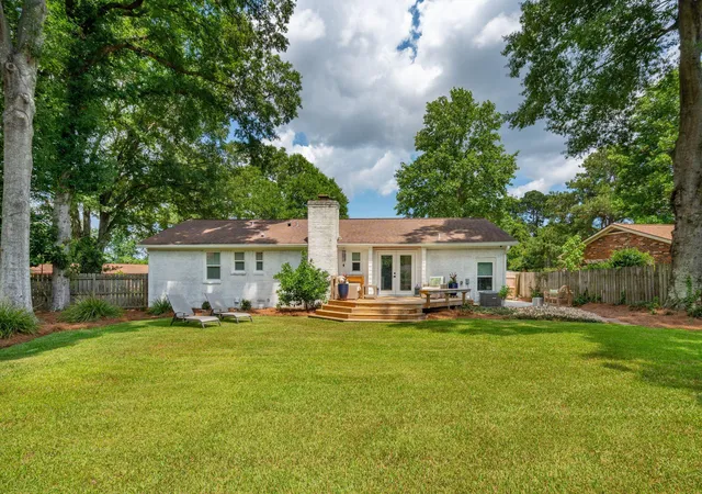 Photo 3 of Single family home for sale at 1 Rice Ct, Charleston, SC 29407 | MLS# 26020989 | Listing updated on 2026-09-12