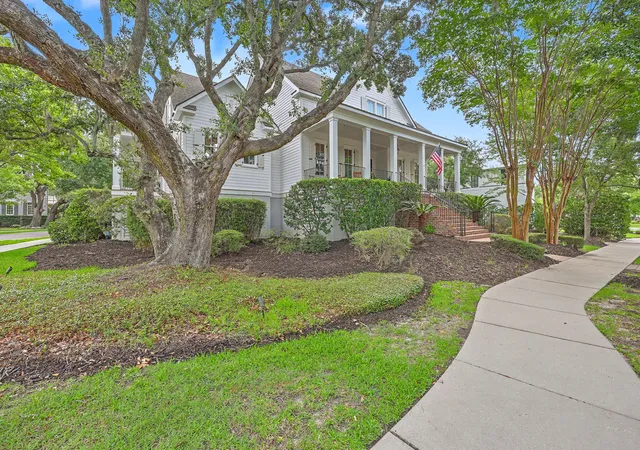 Photo 3 of Single family home for sale at 316 Ralston Crk St, Daniel Island, SC 29492 | MLS# 26021239 | Listing updated on 2026-08-19