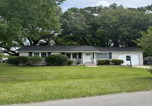 Photo 2 of Single family home for sale at 4228 Oakridge Dr, North Charleston, SC 29418 | MLS# 26017778 | Listing updated on 2026-09-16