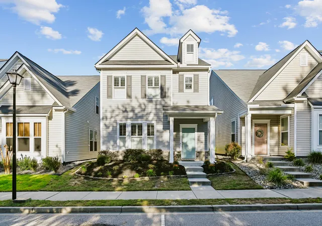 Single family home for sale at 605 Mountaineer Landing Dr, Charleston, SC 29492 | MLS# 26029339
