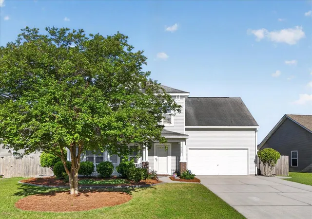 Photo 3 of Single family home for sale at 131 Charlesfort Way, Moncks Corner, SC 29461 | MLS# 26011686 | Listing updated on 2026-08-05