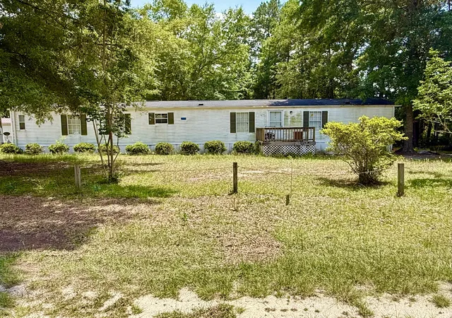 Homes for sale in Manning, SC | 1655 Beaver Dr, Manning, SC 29102 | MLS# 26017308