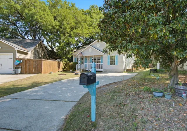 Photo 4 of Single family home for sale at 2354 Soling Ct, Charleston, SC 29414 | MLS# 26011767 | Listing updated on 2026-08-03