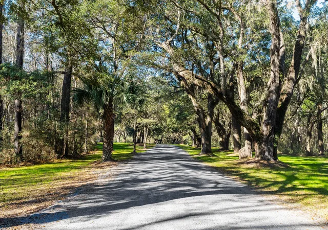 Photo 3 of Single family home for sale at 4400 Wando Farms Rd, Mount Pleasant, SC 29429 | MLS# 26002608 | Listing updated on 2026-08-05