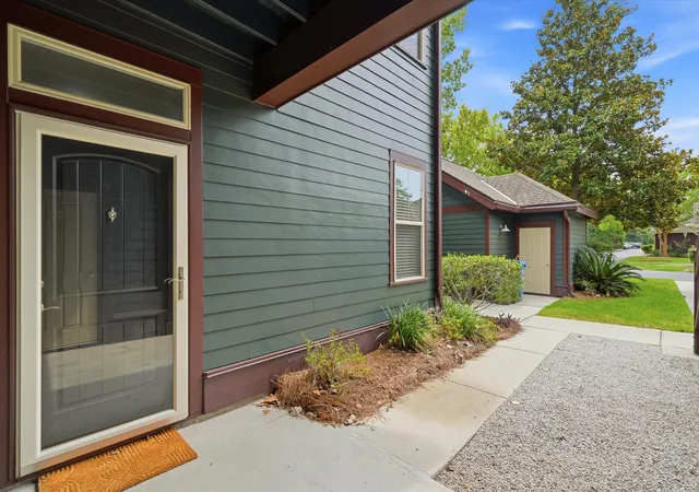 2nd image of 5561 Colonial Chatsworth Cir, North Charleston, SC 29418 | MLS# 26021851