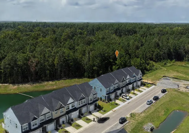 36th image of 406 Duskywing Dr, Goose Creek, SC 29445 | MLS# 26021957