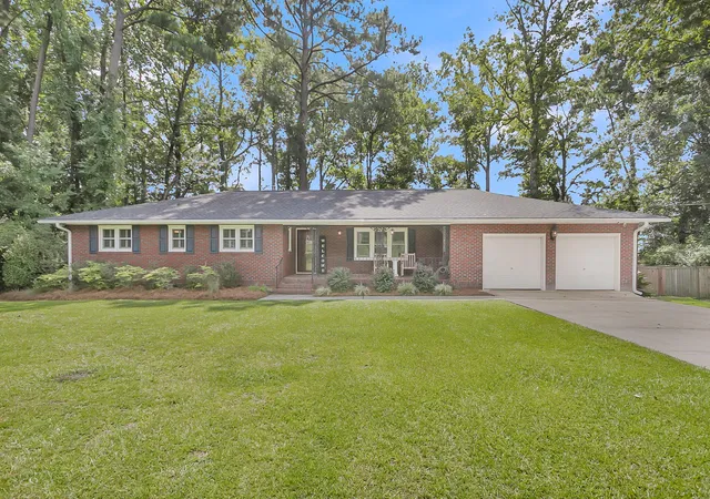 Photo 1 of Single family home for sale at 106 Garden Hill Rd, Summerville, SC 29483 | MLS# 26024414 | Listing updated on 2026-09-10
