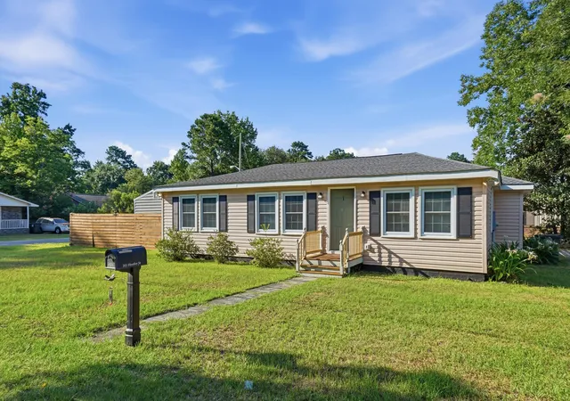 2nd image of 201 Heatley St, Moncks Corner, SC 29461 | MLS# 26018949
