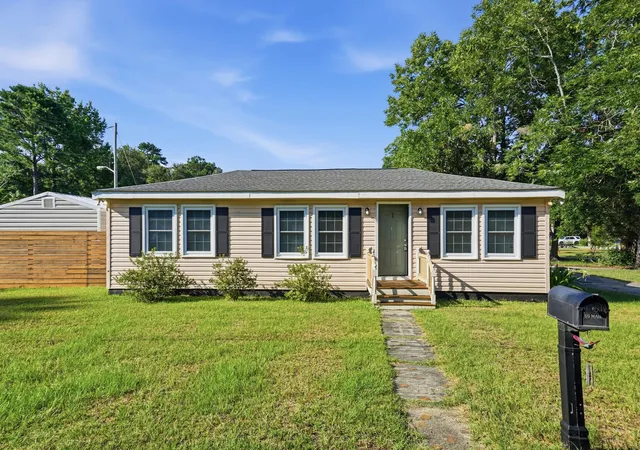 3rd image of 201 Heatley St, Moncks Corner, SC 29461 | MLS# 26018949