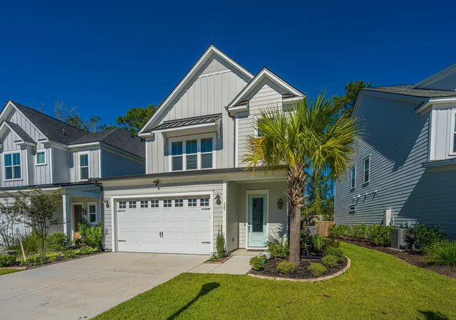 Photo 1 of Single family home for sale at 125 Low Tide Ct, Charleston, SC 29492 | MLS# 26028471 | Listing updated on 2026-10-26