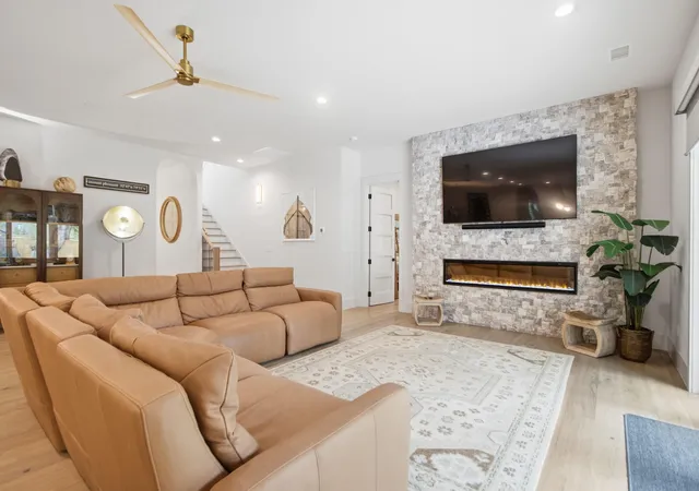 Photo 3 of Single family home for sale at 723 Mccants, Mount Pleasant, SC 29464 | MLS# 26024548 | Listing updated on 2026-09-10