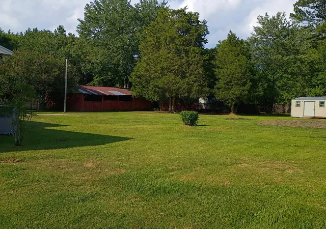 Homes for sale in Walterboro, SC | 1247 Peurifoy Rd, Walterboro, SC 29488 | MLS# 26020056