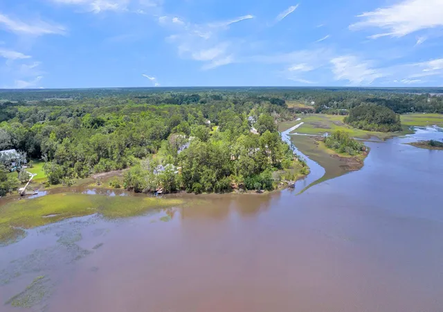4th image of 94 Lady Banks Ln, Ravenel, SC 29470 | MLS# 26013327