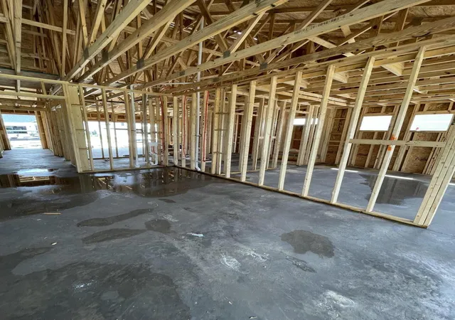 Photo 3 of Sale Pending at 433 Evening Glow Ln, Summerville, SC 29486 | MLS# 26022836 | Listing updated on 2026-09-02