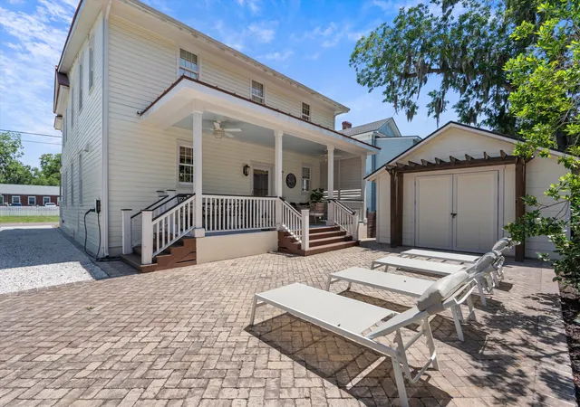 Homes for sale in Beaufort, SC | 808 Washington St, Beaufort, SC 29902 | MLS# 26017404