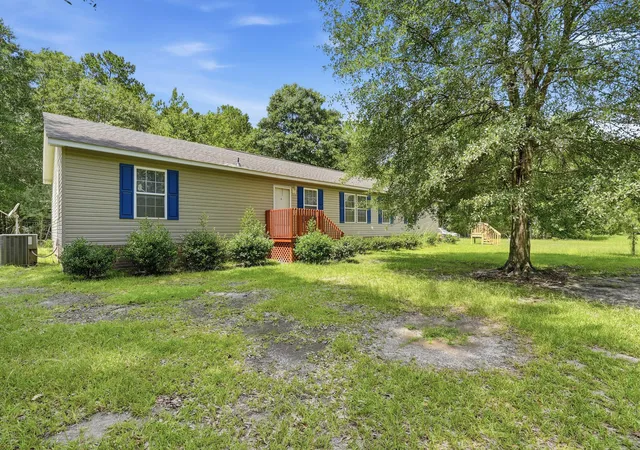 1st image of 924 Blissful Ln, Huger, SC 29450 | MLS# 26023216