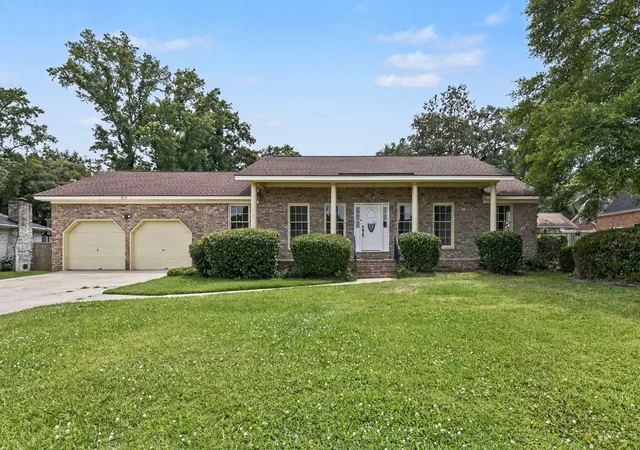 Homes for sale in Hanahan, SC | 1035 Dominion Dr, Hanahan, SC 29410 | MLS# 26017078