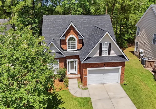 Photo 1 of Single family home for sale at 102 Sago Palm Ct, Summerville, SC 29483 | MLS# 26014504 | Listing updated on 2026-09-23