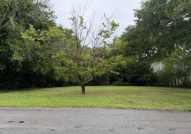 Photo 1 of Land for sale at 1490 Indian St, Mount Pleasant, SC 29464 | MLS# 26022286 | Listing updated on 2026-09-30