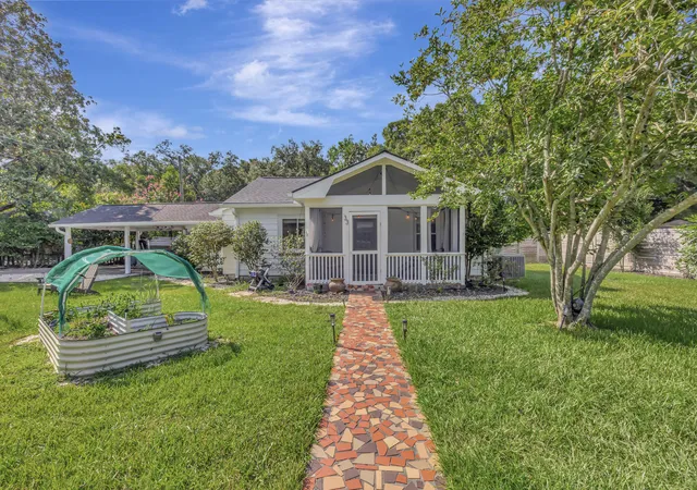 1st image of 33 Anita Dr, Charleston, SC 29407 | MLS# 26023774
