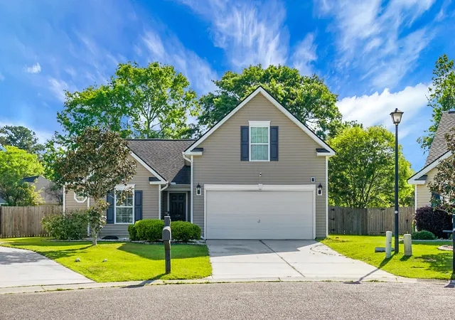 Photo 3 of Single family home for sale at 129 Mockernut Dr, Ladson, SC 29456 | MLS# 26012160 | Listing updated on 2026-04-28