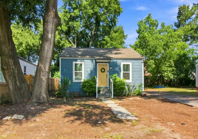 Photo 3 of Single family home for sale at 2130 Commander Rd, North Charleston, SC 29405 | MLS# 26023417 | Listing updated on 2026-09-12